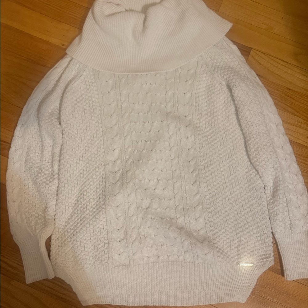 MICHAEL Michael Kors Cable Knit‎ Turtkeneck Small Cream Chunky Knit Sweater